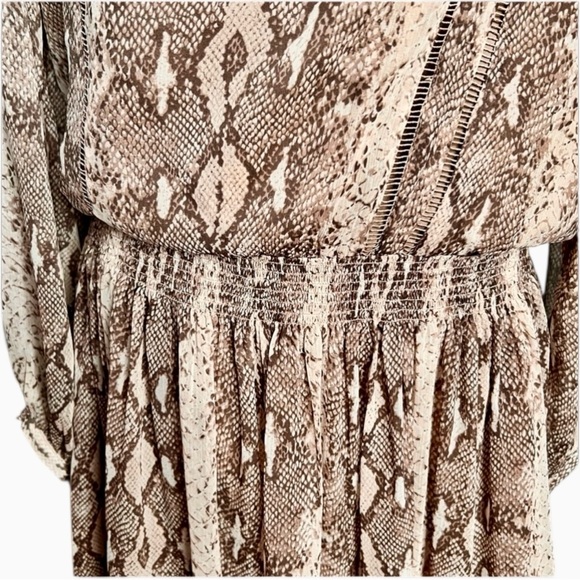 Banana Republic Snakeskin Dress Medium Chiffon Keyhole Smocked Neutral Tassels - Picture 7 of 11